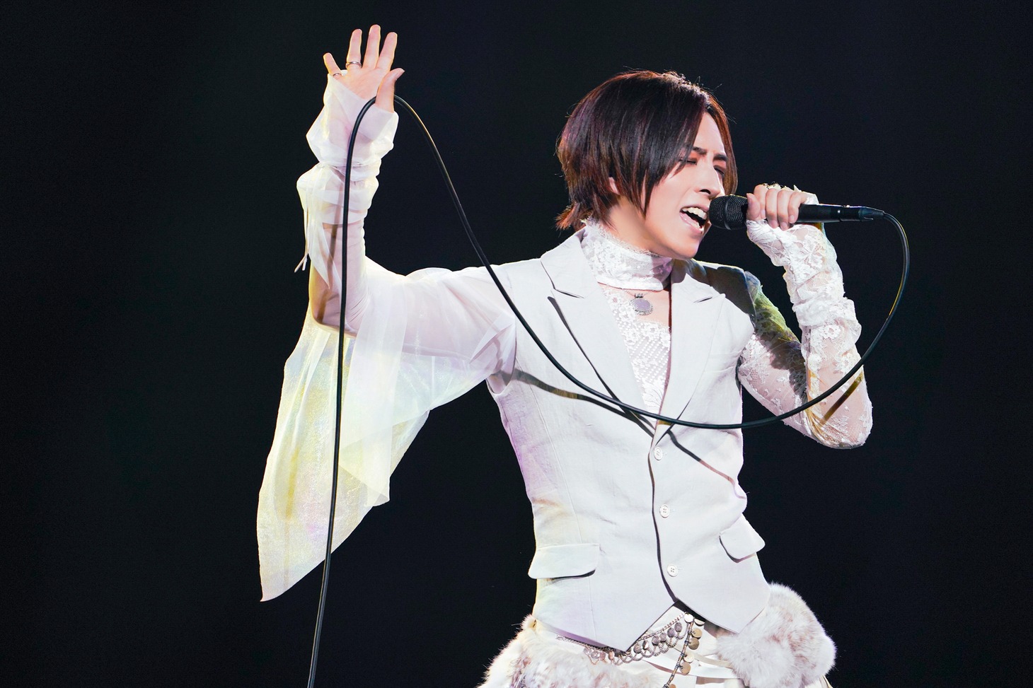 蒼井翔太