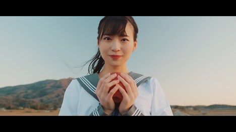 ≠ME「秘密インシデント」ミュージックビデオより。(c)YOANI/KING RECORDS