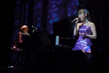 高城れに「まるごとれにちゃん0202スプリングツアー2021」愛知・名古屋国際会議場センチュリーホール公演の様子。（撮影：上飯坂一 ）