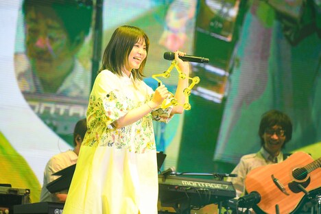 吉岡聖恵（Vo）（撮影：岸田哲平）