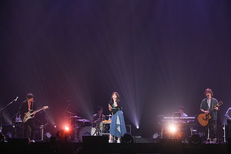 いきものがかり「いきものがかり デビュー15周年だよ!!! 〜会いにいくよ〜特別配信ライブ」の様子。（撮影：岸田哲平）