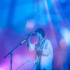 須田景凪、初ホールツアー東京公演でニューアルバムの世界観打ち出す