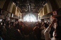 Hakubi「極・粉塵爆発ツアー」KYOTO MUSE公演の様子。（撮影：翼、）