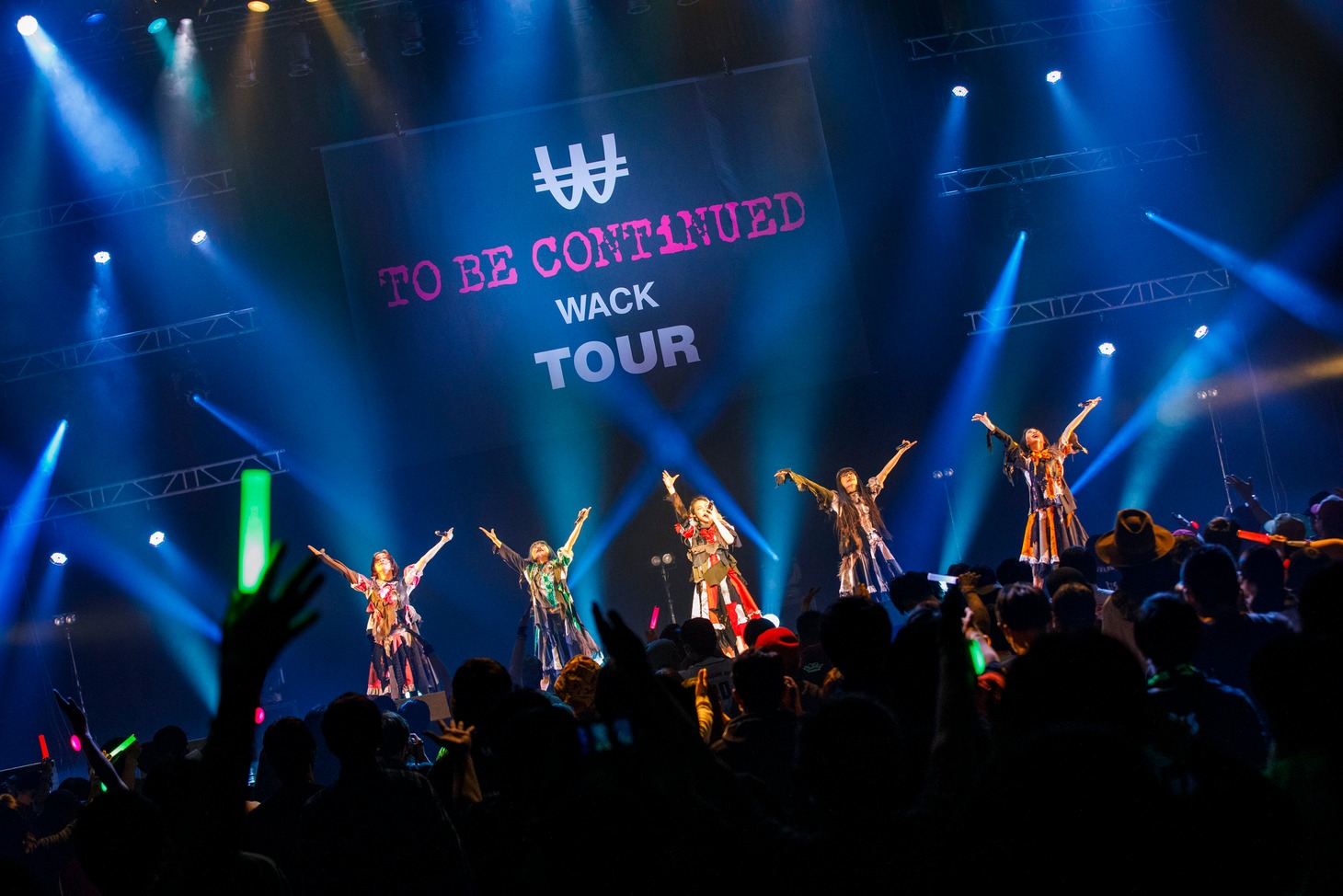 GO TO THE BEDS（Photo by sotobayashi kenta）
