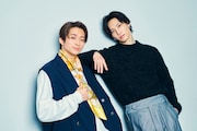 左から澤本夏輝、堀夏喜。(撮影:友野雄)