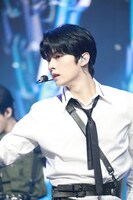 リノ（写真提供：ソニー・ミュージックレーベルズ）