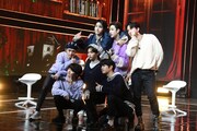 人気画像8位は「Stray Kids、STAYと迎えた日本デビュー1周年記念日『これからも期待していて』」より、「Stray Kids "STAYing Home Meeting" supported by au」の様子。（写真提供：ソニー・ミュージックレーベルズ）