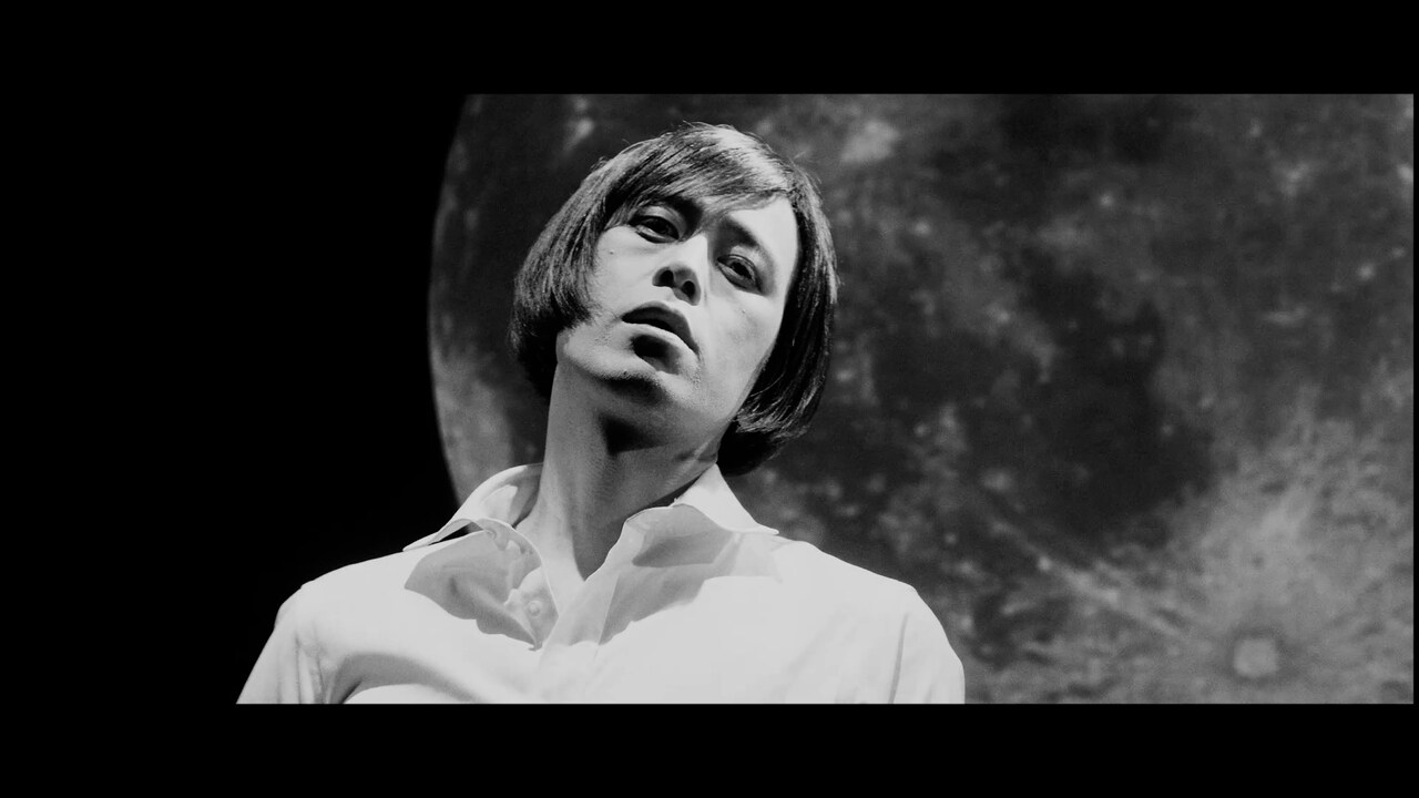 松永天馬、“無観客人生”の映像で構成された「ナルシスト」MV公開