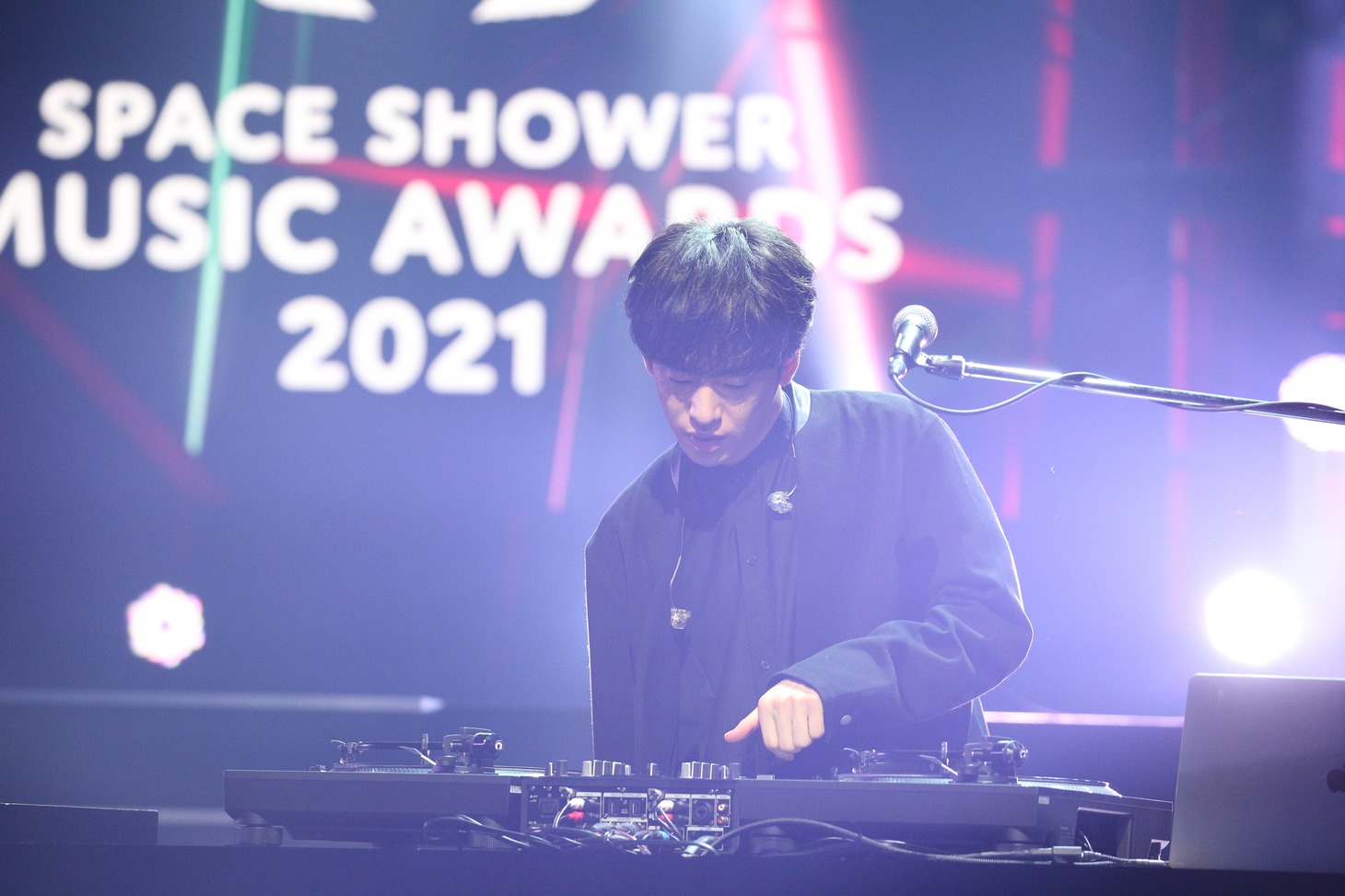 DJ 松永（Creepy Nuts）