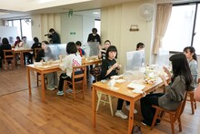 「WACK合同オーディション2021」2日目の朝食の様子。