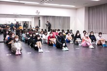 「WACK合同オーディション2021」2日目夜の発表会の様子。