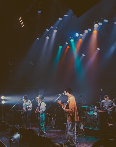 「DYGL SPRING TOUR 2021」東京・TSUTAYA O-EAST公演の様子。（Photo by ERINA UEMURA）