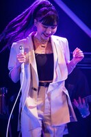 eill（撮影：吉場正和）