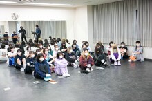 「WACK合同オーディション2021」3日目昼の審査の様子。