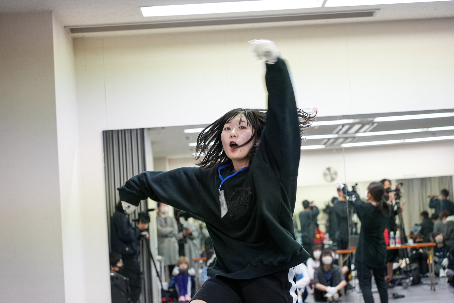 メインディッシュ・アカネ