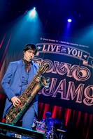 谷中敦（Baritone Sax）（撮影：柴田恵理）