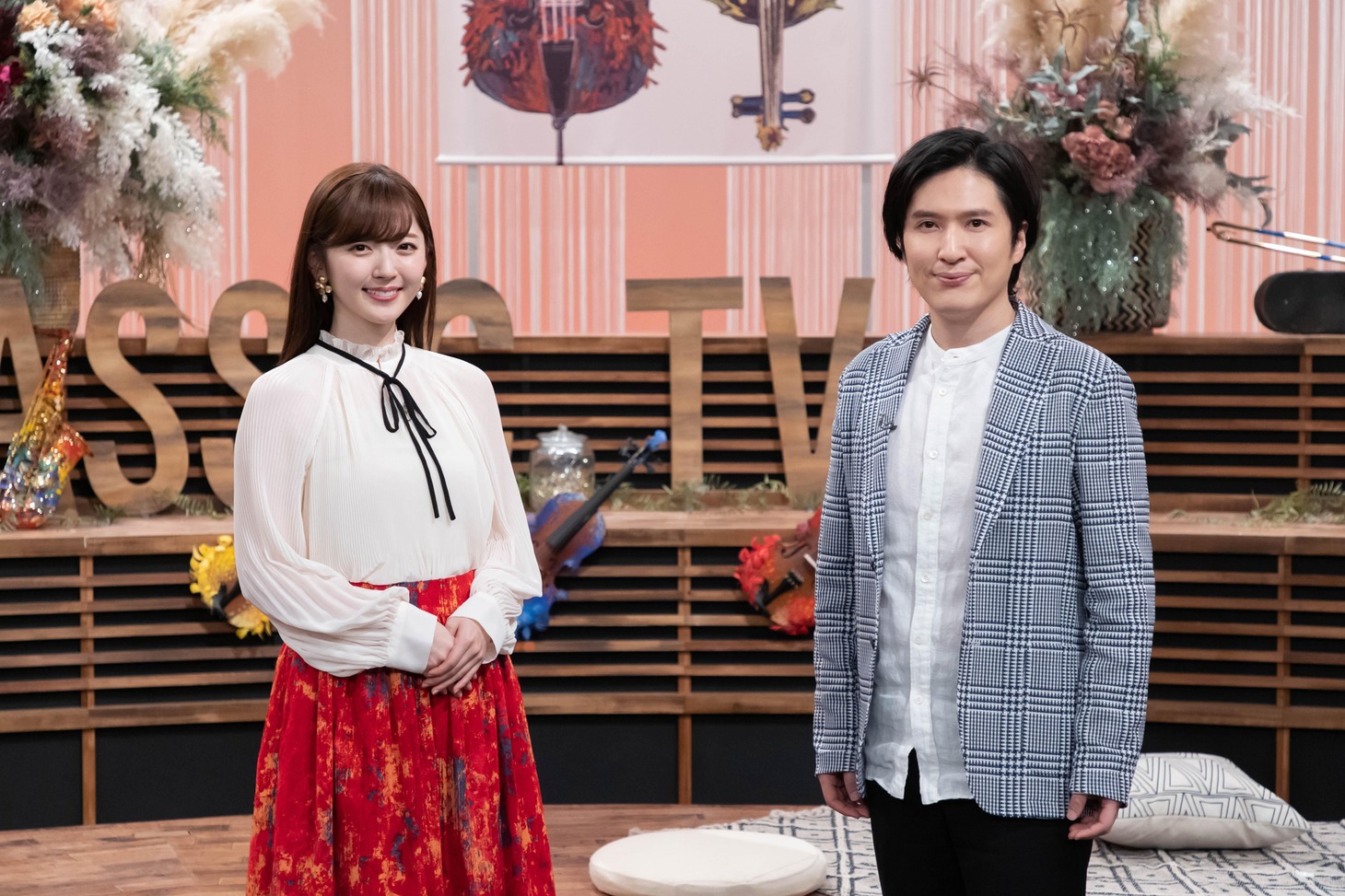 左から鈴木愛理、清塚信也。（写真提供：NHK）