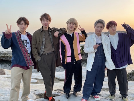 CUBERS「あたらしい生活」ミュージックビデオのオフショット。