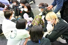 「WACK合同オーディション2021」昼のパフォーマンス審査後の様子。