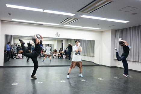 左からイギー、コーラ、もしもしチャン。