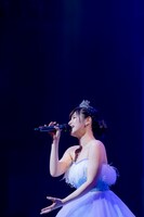 ソロ曲「My love song」を歌う舞花。