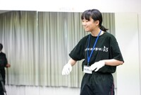 コント中のチャントモンキー（BiS）。