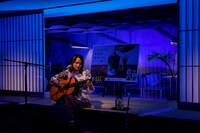 「Relaxing Music Live by 綾鷹カフェ」の様子。