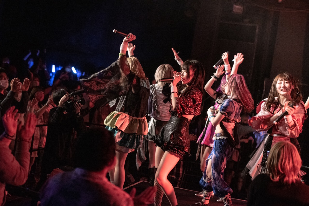 ぜんぶ君のせいだ。「re:voke tour for 47」最終公演の様子。