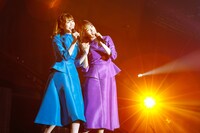 日向坂46「デビュー2周年記念 Special 2days ～MEMORIAL LIVE：2回目のひな誕祭～」の様子。（撮影：上山陽介）