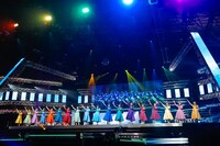 日向坂46「デビュー2周年記念 Special 2days ～MEMORIAL LIVE：2回目のひな誕祭～」の様子。（撮影：上山陽介）