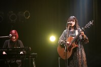 原田珠々華「高校生活ラストワンマンライブ『Teenager』」の様子。