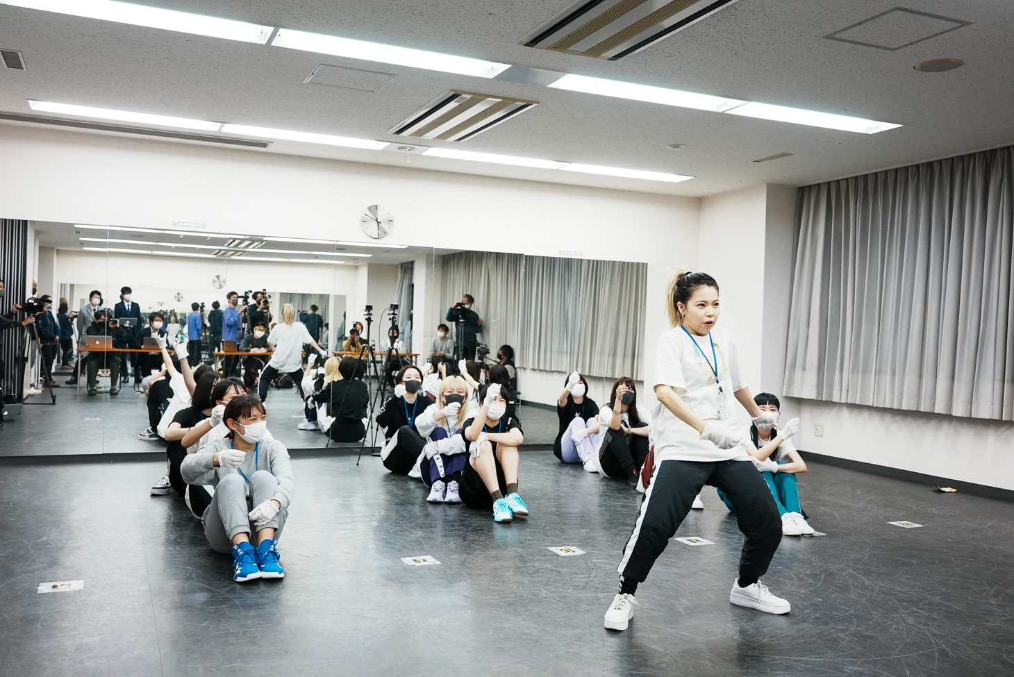 一発芸を披露するココ・パーティン・ココ。