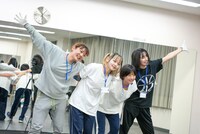 コユキデーモン、もしもしチャン、テラシマユウカ、コーラ。