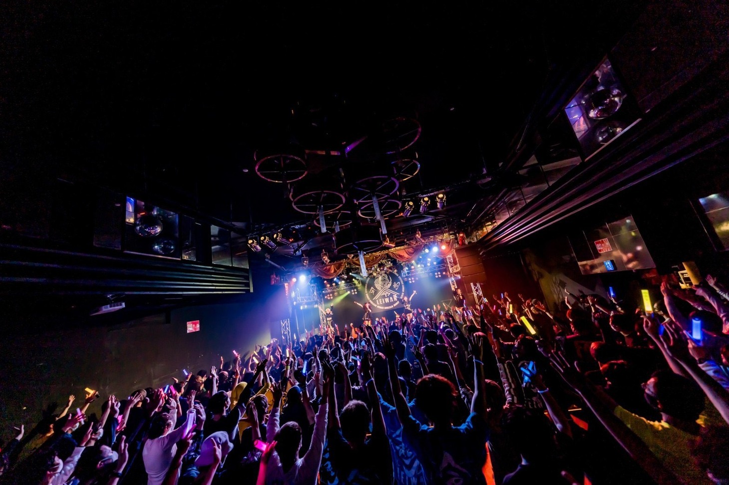 LEIWANの3rdワンマンライブの様子。（撮影：ポテヤマムラ）