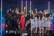 最後の円陣を組む青春高校3年C組。