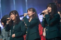 左から女鹿椰子、ボールドウィン零、大曲李佳。