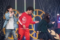 アンコールまでの場つなぎで復活した漫才トリオ・ゆーげんさん。