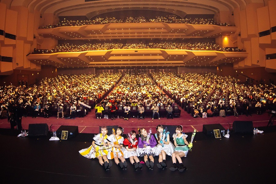 i☆Ris「i☆Ris LIVE 2021 ～storiez～」の様子。