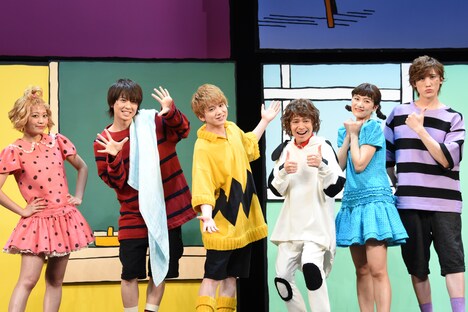 「きみはいい人、チャーリー・ブラウン」会見の様子。
