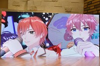 「バーチャルすとぷり6人勢揃い先行お披露目発表会」の様子。