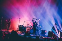 「ライブナタリー “六代目 神田伯山×クリープハイプ”」よりクリープハイプのライブパート。（撮影：西槇太一）