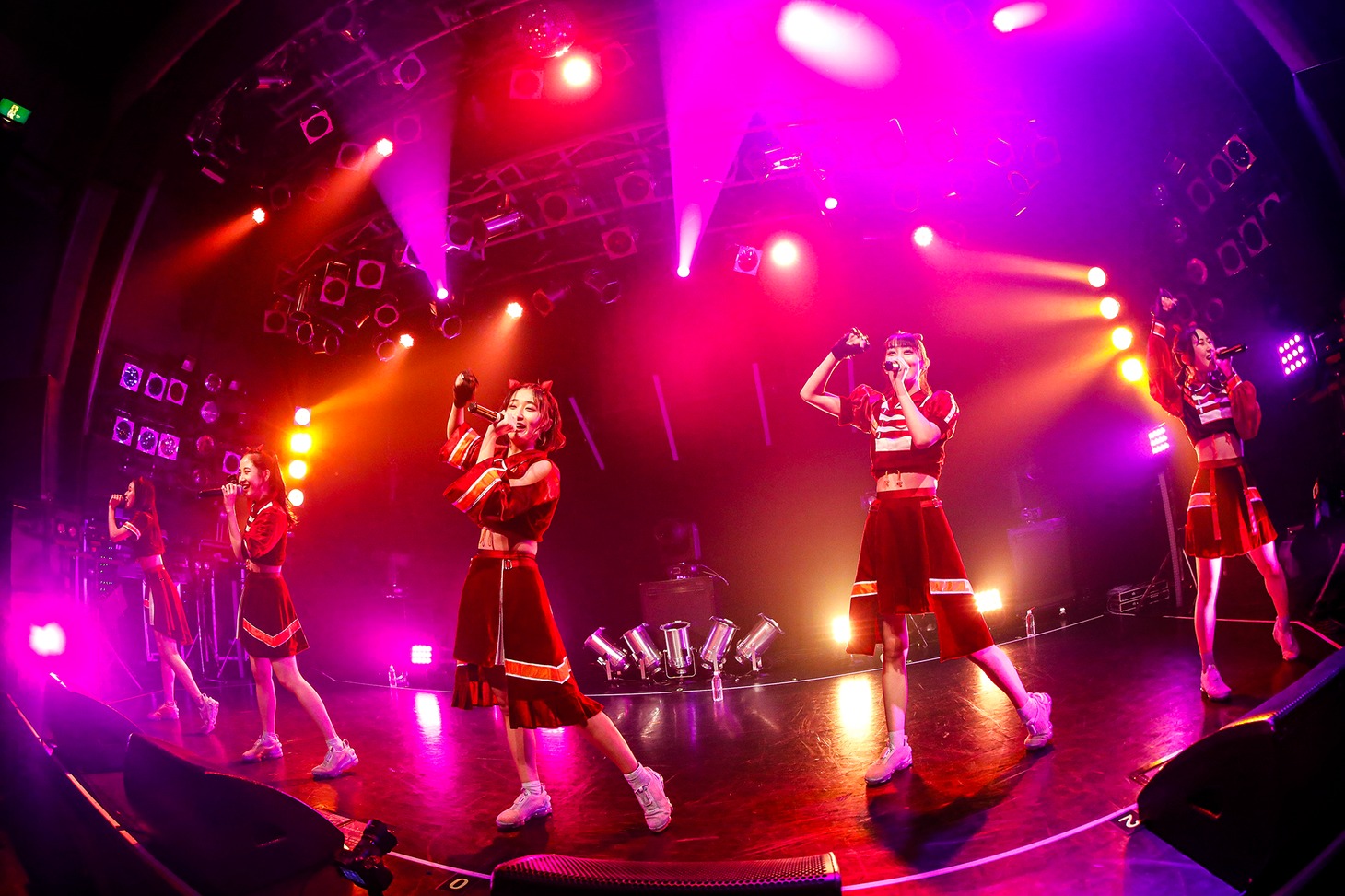 「Devil ANTHEM. SPRING TOUR 2021 Our Time Is Coming」初日公演の様子。（写真提供：エイジアプロモーション）