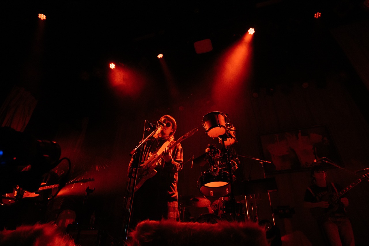 内田怜央（Vo）（Photo by Momo Angela）