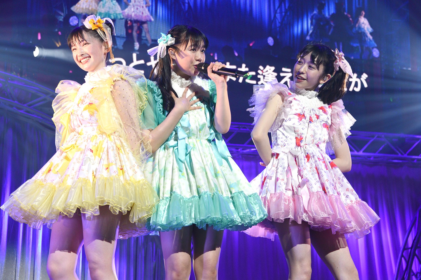 左から菅田愛貴、吉川ひより、小泉遥香。