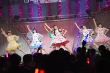 「超ときめき▽宣伝部の春の燦々ワンマンライブ」の様子。