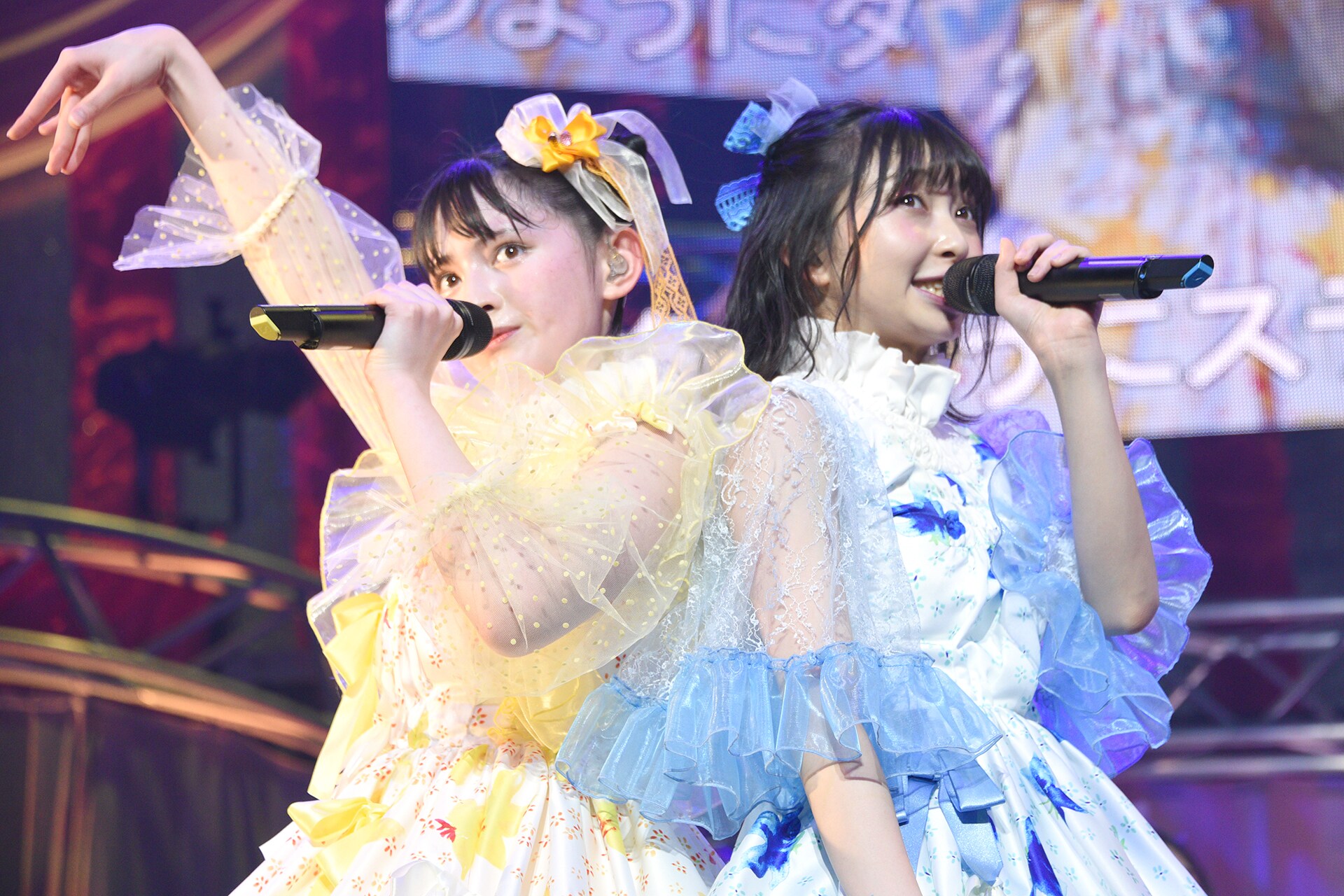 左から菅田愛貴、辻野かなみ。 [画像ギャラリー 36/55] - 音楽ナタリー