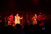 柏木ひなたソロライブ「over the moon」最終公演の様子。