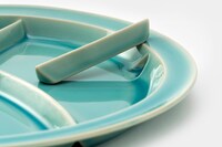 U-zhaan監修「仕切りが取れるカレー皿」