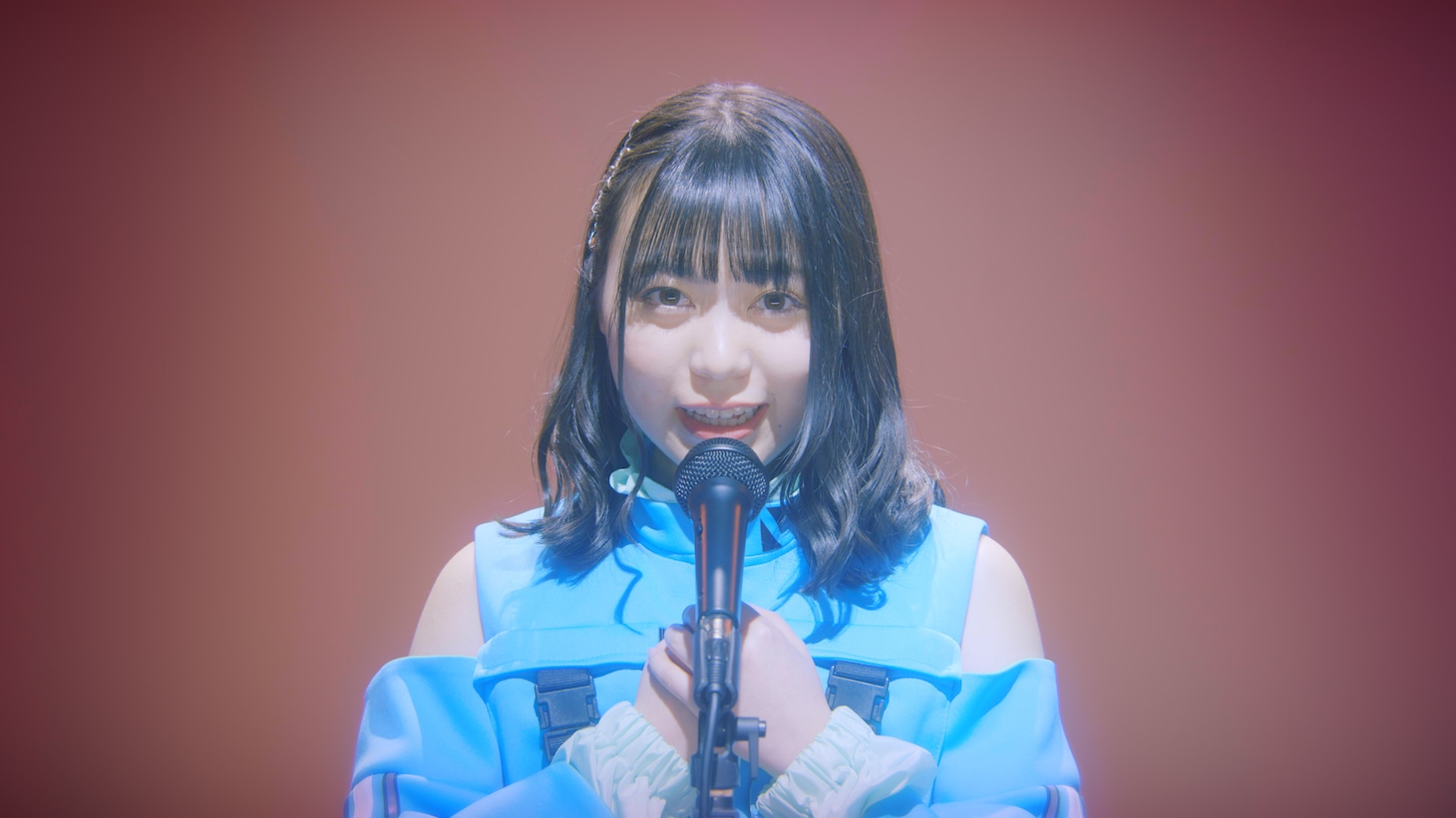NELN「dawn」ミュージックビデオより。