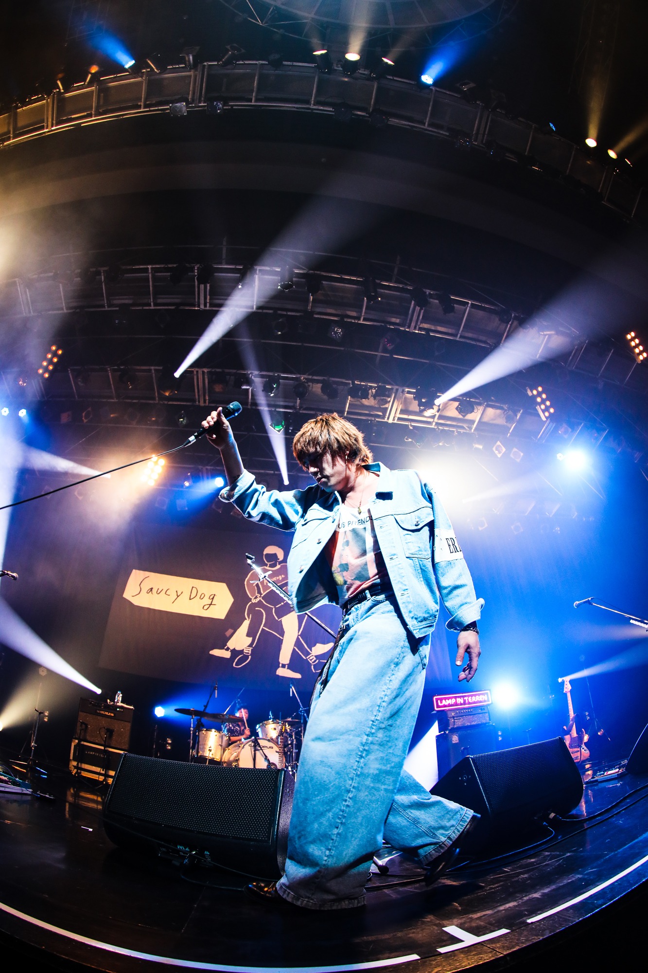 松本大（LAMP IN TERREN）（撮影：白石達也）
